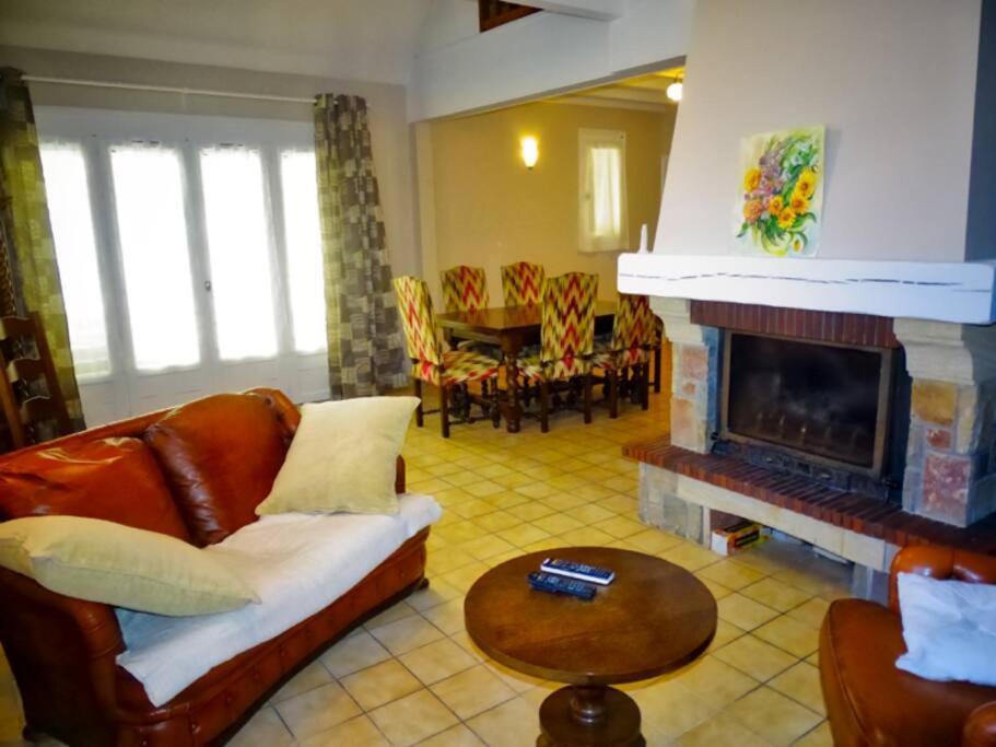 Maison A Louer Besse-et-Saint-Anastaise Zewnętrze zdjęcie